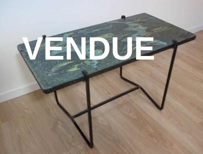 Table Basse Design XXe – Piètement Carré Inox & Plateau Décor Lave – Style Années 40