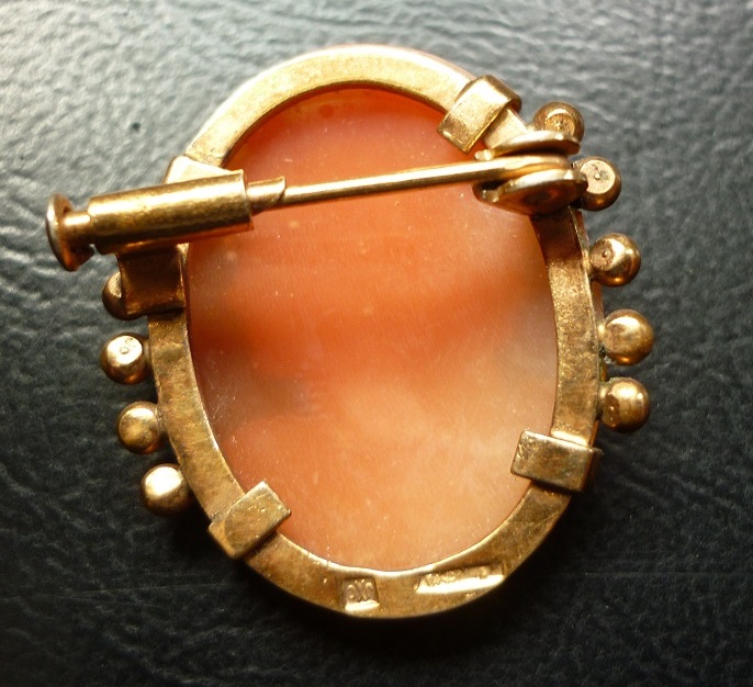 Broche Camée Ancienne Coquillage - Plaqué Or - Antique - Occasion