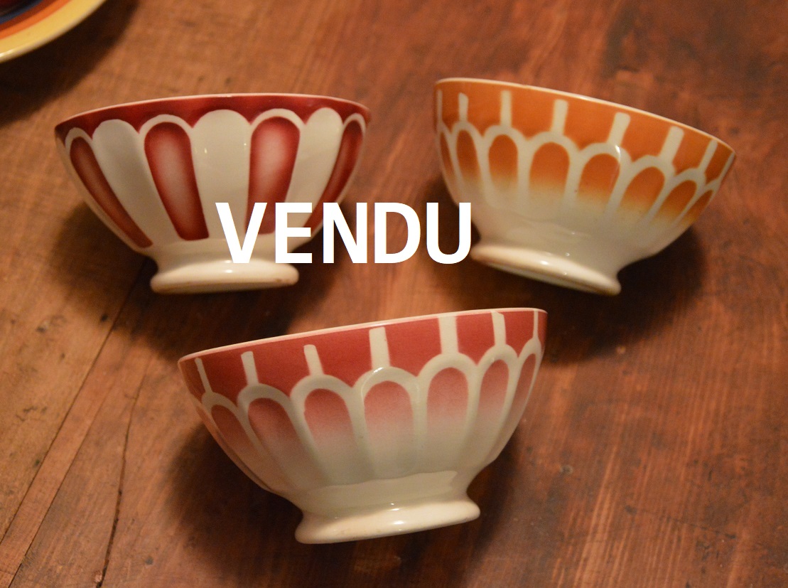 Ancien Bol de la Faïencerie de Saint Amand - Décor Gualdeloupe - Vintage French Finds