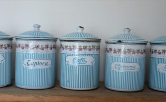 pots (11)